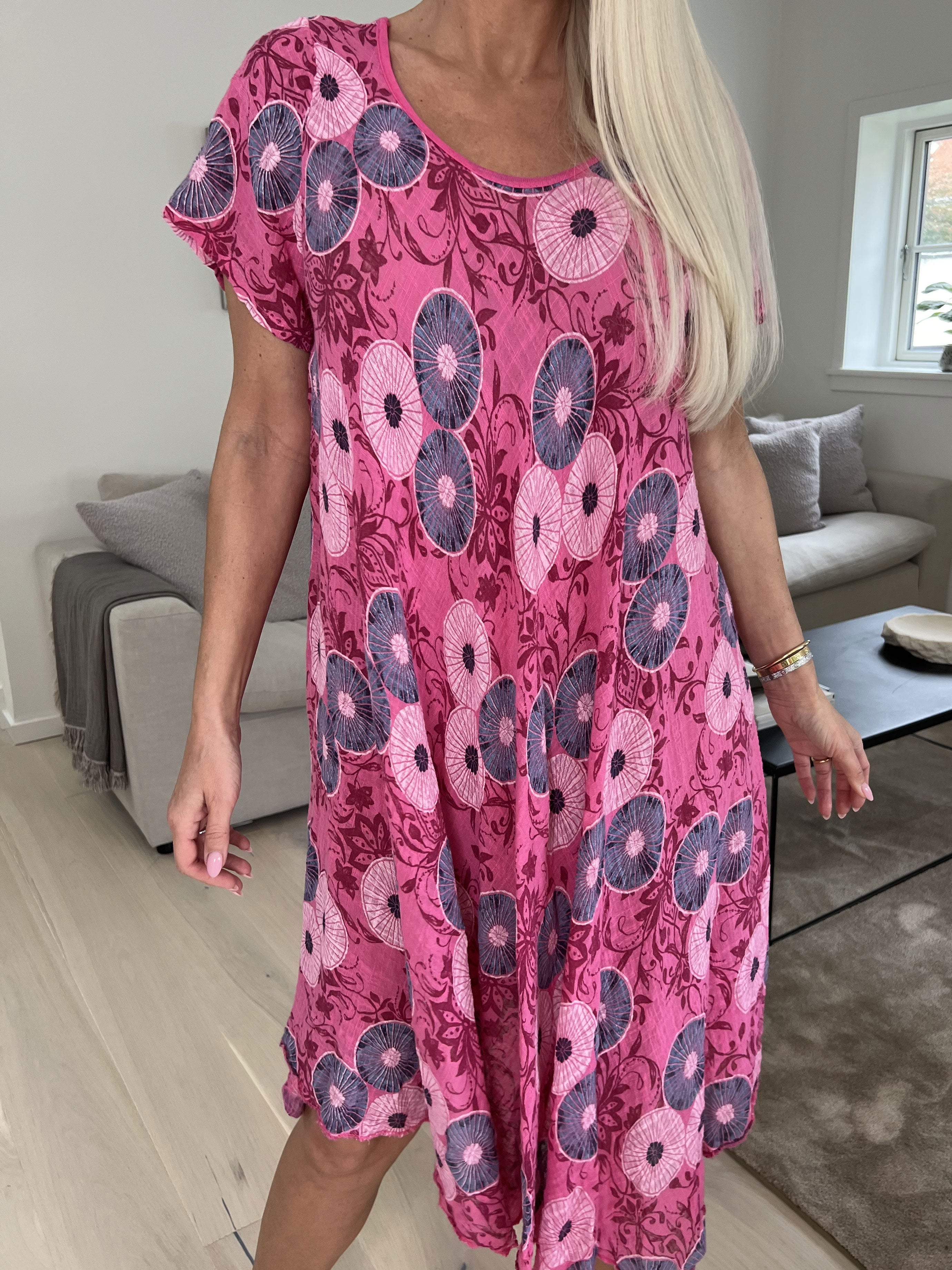 Delphine - Klänning i bomull med motiv